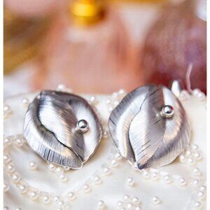 Vintage Whiting and Davis Co Silver Clip On Earrings - RG1